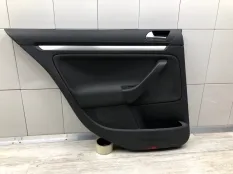 Обшивка двери VOLKSWAGEN JETTA 5