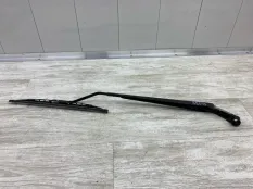 Щеткодержатель TOYOTA COROLLA VERSO