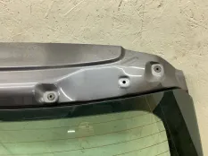 Крышка багажника TOYOTA AVENSIS