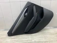 Обшивка двери BMW X1