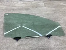 Стекло двери TOYOTA AURIS