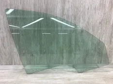 Стекло двери SKODA OCTAVIA