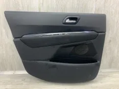Обшивка двери PEUGEOT 5008