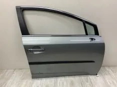 Дверь TOYOTA AVENSIS