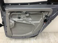 Дверь BMW 5