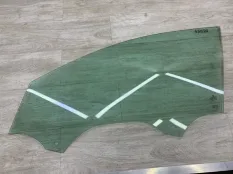 Стекло двери VOLKSWAGEN GOLF HYBRID