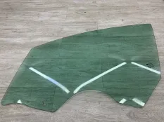 Стекло двери OPEL ASTRA J