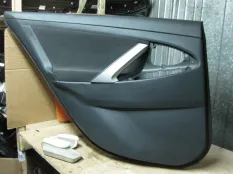 Обшивка двери TOYOTA CAMRY