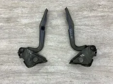 Петля капота TOYOTA RAV4