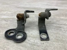 Петля двери FORD FOCUS