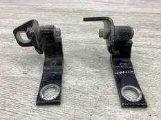 Петля двери FORD FOCUS
