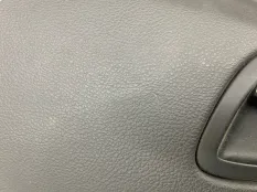 Обшивка двери FORD FOCUS