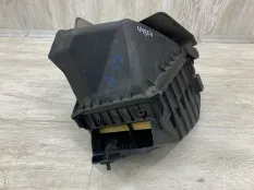 Корпус воздушного фильтра AUDI A4