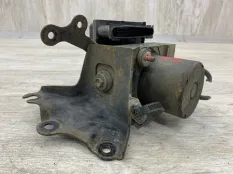 Блок АБС TOYOTA AVENSIS