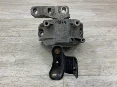 Подушка двигателя VOLKSWAGEN PASSAT B6