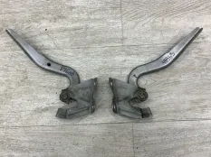 Петля капота TOYOTA AVENSIS