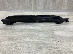 Пыльник крыла TOYOTA AVENSIS