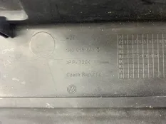 Крышка аккумуляторной батареи VOLKSWAGEN PASSAT B6