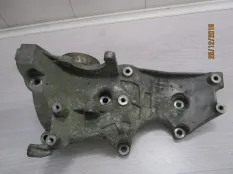 Кронштейн генератора AUDI A6