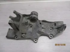 Кронштейн генератора VOLKSWAGEN PASSAT