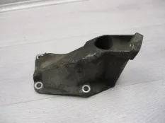 Кронштейн двигателя опорный AUDI A4