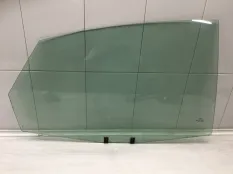 Стекло двери AUDI A6 C5
