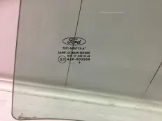 Стекло двери FORD MONDEO