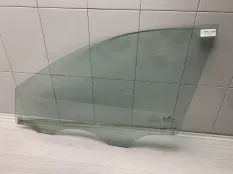 Стекло двери HYUNDAI i30