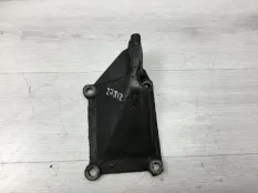 Кронштейн подушки двигателя Scania L124