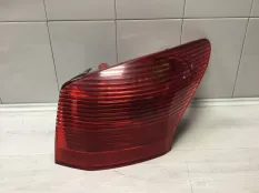 Фонарь PEUGEOT 407