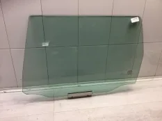 Стекло двери VOLVO CROSS COUNTRY
