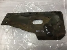 кронштейн траверсы Scania P124