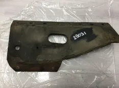 кронштейн траверсы Scania P124