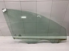 Стекло двери KIA CEE'D