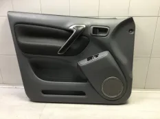 Обшивка двери TOYOTA RAV4