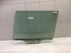 Стекло двери SKODA OCTAVIA