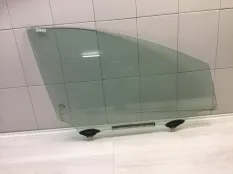 Стекло двери TOYOTA COROLLA VERSO