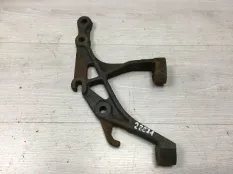 Кронштейн осушителя Scania P124