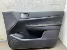 Обшивка двери PEUGEOT 307