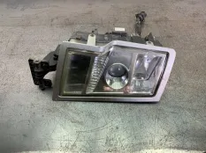 Фара ксеноновая volvo FH 12