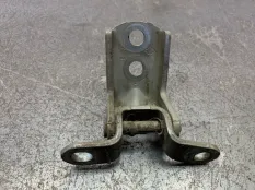 Петля двери NISSAN QASHQAI