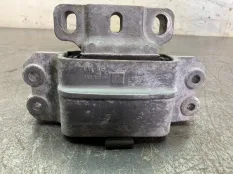 Подушка двигателя VOLKSWAGEN GOLF