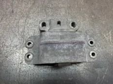 Подушка двигателя VOLKSWAGEN GOLF