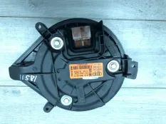 Моторчик печки AUDI A4