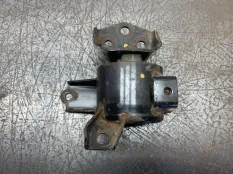 Подушка двигателя HYUNDAI i20