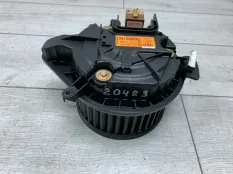 Моторчик печки AUDI A4