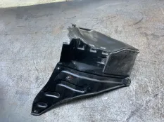 Декоративная крышка двигателя SUZUKI SWIFT