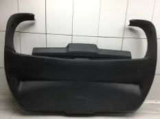 Обшивка двери багажника TOYOTA AURIS