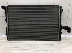 Радиатор охлаждения VOLKSWAGEN GOLF
