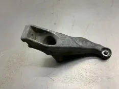 Кронштейн двигателя AUDI A4